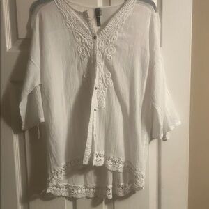 XCVI White Embroidered Lace-Trim Button Front Blouse